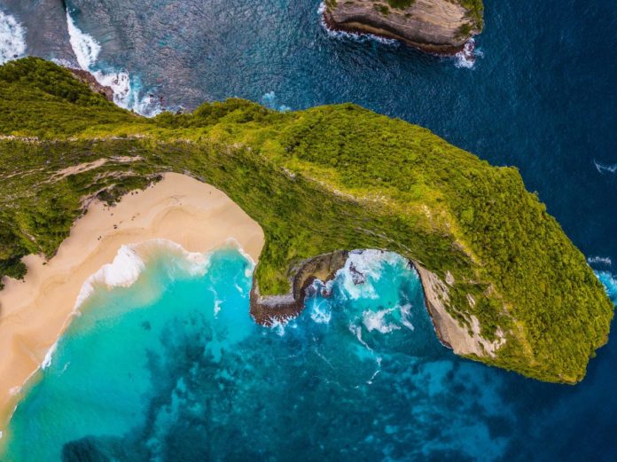 Kelingking Beach, Nusapenida, Indonesia