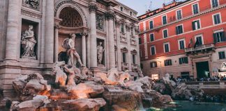 the trevi fountain rome